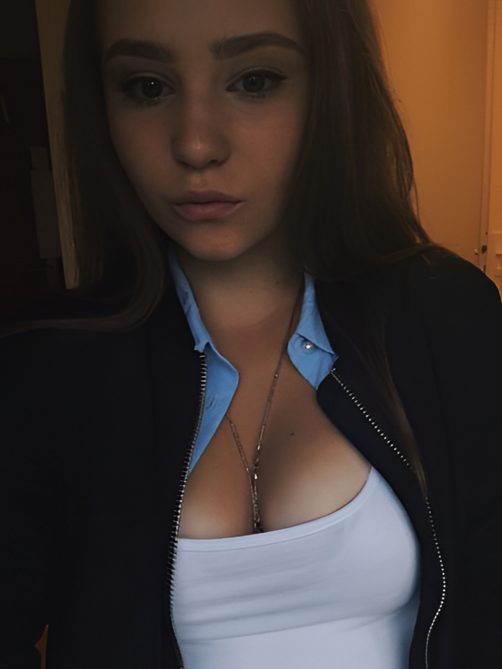 Евлалия привлекательная девушка из Брянска цена от 4000 руб