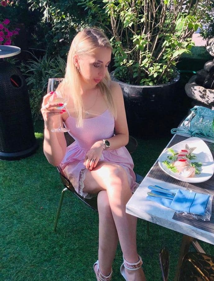 🎥 Ева привлекательная девушка из Брянска цена от 5000 руб