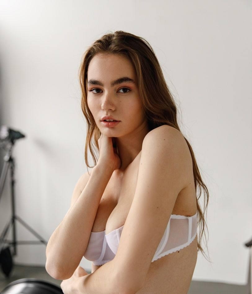 Маринка привлекательная девушка из Брянска цена от 6000 руб