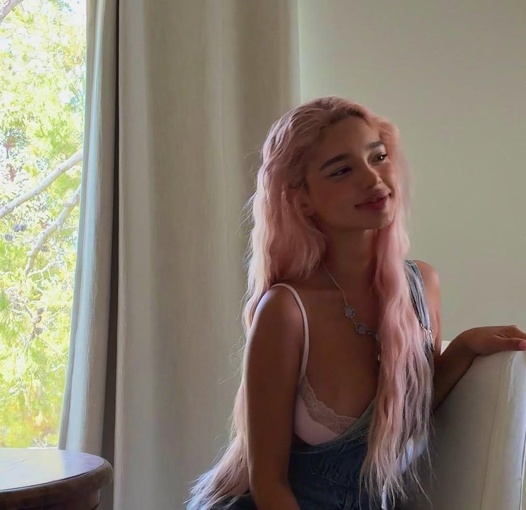 Настя привлекательная девушка из Брянска цена от 7000 руб