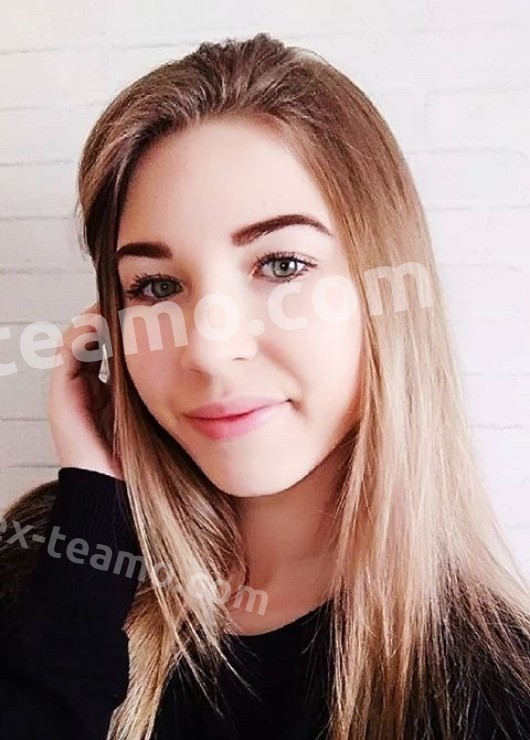 Карина привлекательная девушка из Брянска цена от 2000 руб