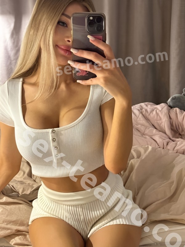 Настя из Брянска